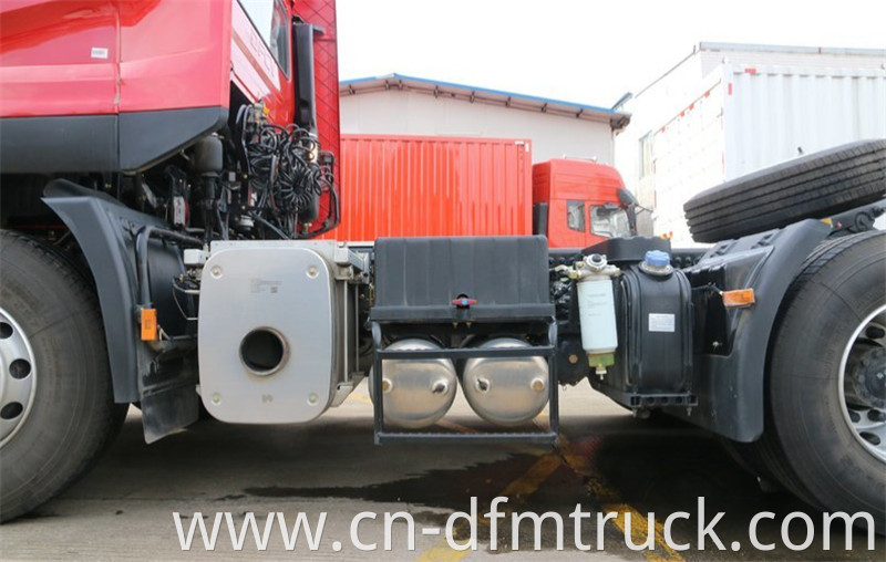 Dongfeng 6X4 Pime mover 14